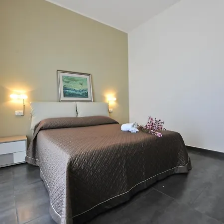 Mistretta Apartahotel *
